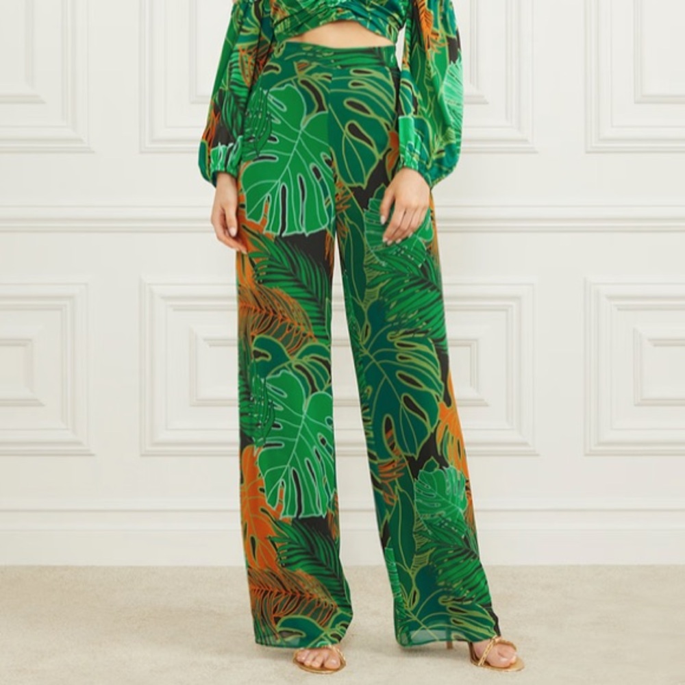 GUESS by MARCIANO Amazon Leaf High Rise Wide Leg Georgette Trouser--NWT--0